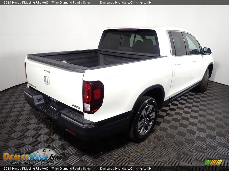 2019 Honda Ridgeline RTL AWD White Diamond Pearl / Beige Photo #17