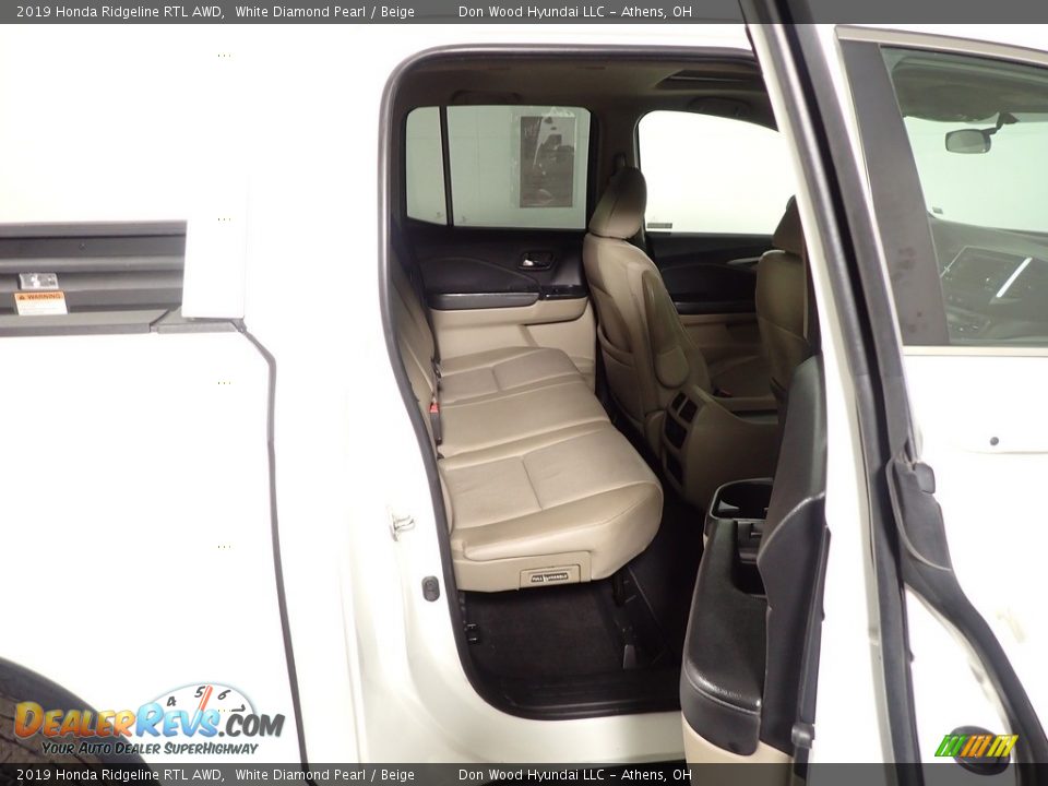 2019 Honda Ridgeline RTL AWD White Diamond Pearl / Beige Photo #34