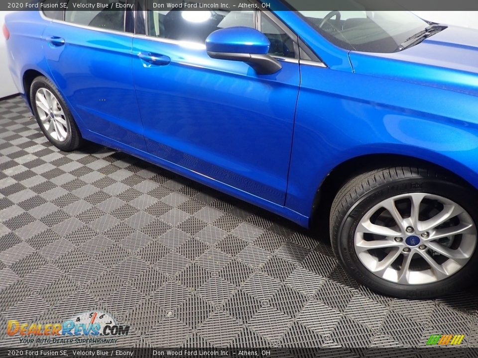 2020 Ford Fusion SE Velocity Blue / Ebony Photo #5