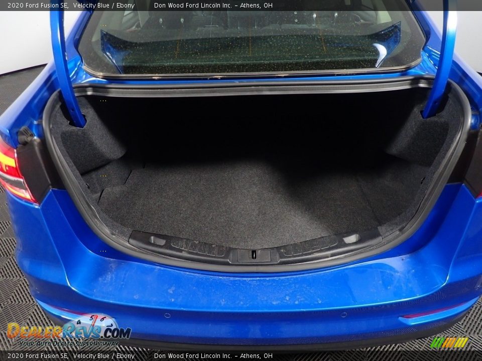 2020 Ford Fusion SE Velocity Blue / Ebony Photo #16