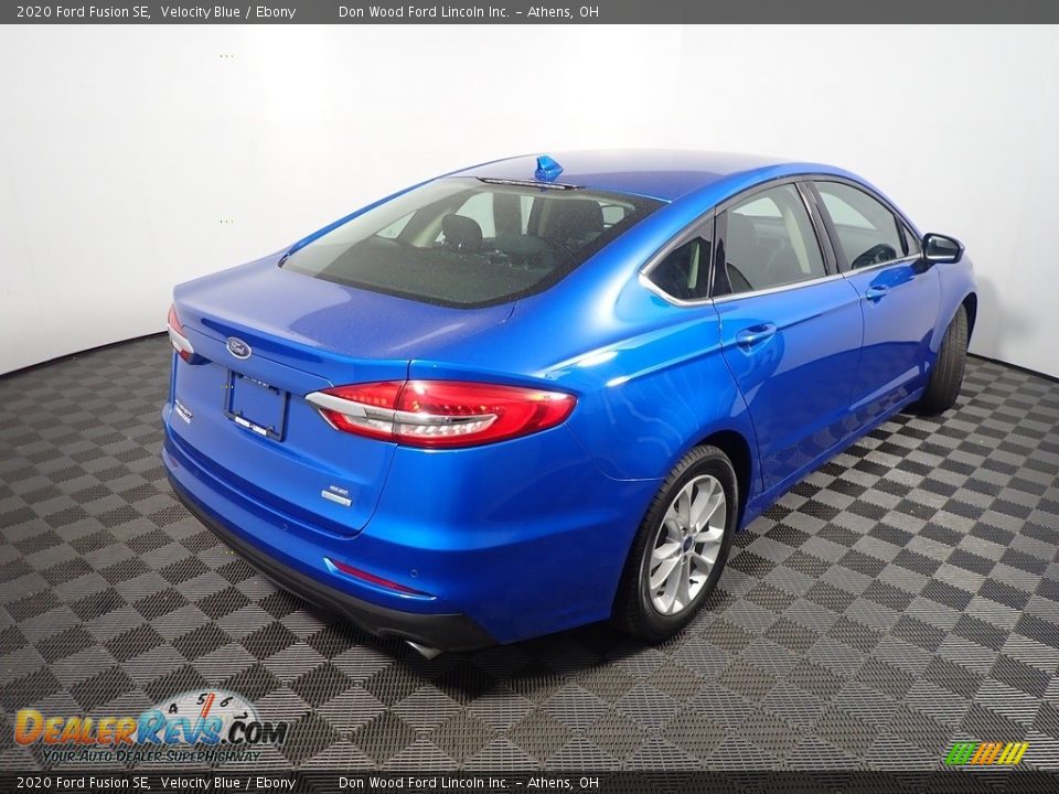 2020 Ford Fusion SE Velocity Blue / Ebony Photo #18