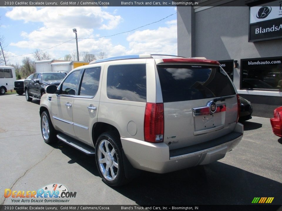 2010 Cadillac Escalade Luxury Gold Mist / Cashmere/Cocoa Photo #3