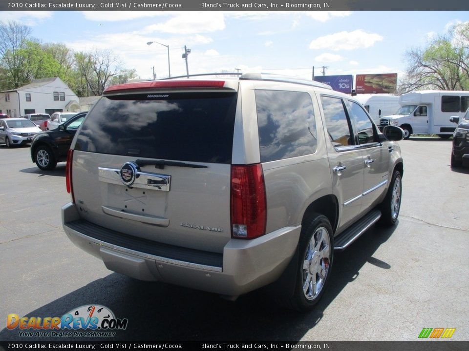 2010 Cadillac Escalade Luxury Gold Mist / Cashmere/Cocoa Photo #4