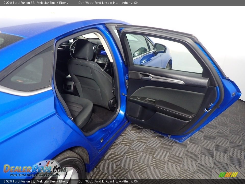 2020 Ford Fusion SE Velocity Blue / Ebony Photo #36