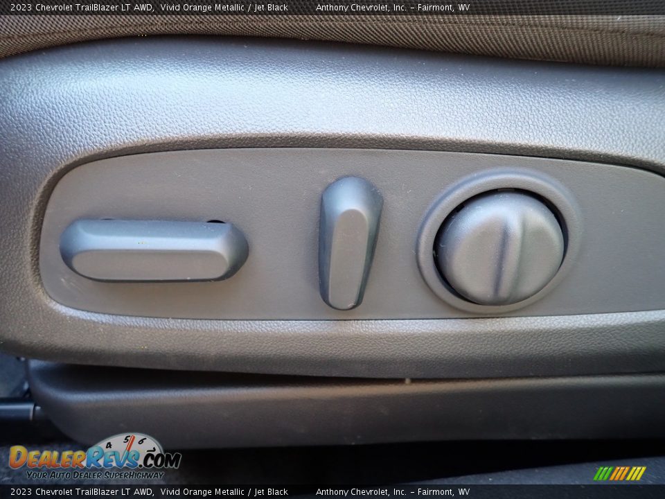 2023 Chevrolet TrailBlazer LT AWD Vivid Orange Metallic / Jet Black Photo #16