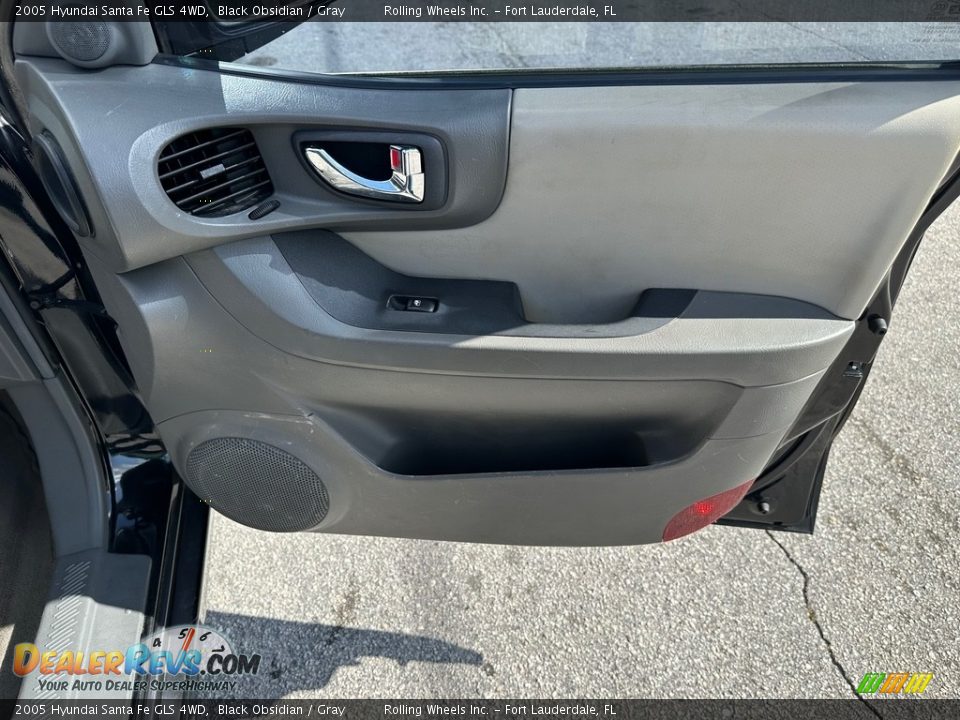 2005 Hyundai Santa Fe GLS 4WD Black Obsidian / Gray Photo #33