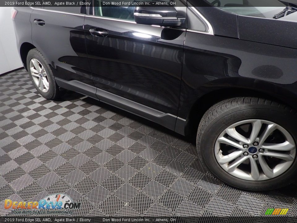 2019 Ford Edge SEL AWD Agate Black / Ebony Photo #4