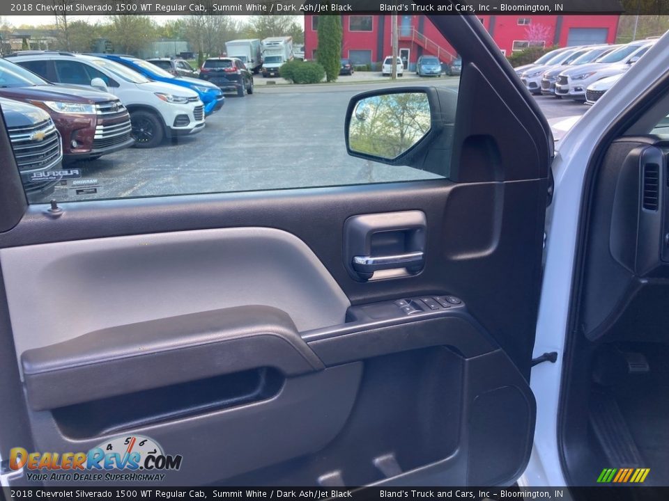 Door Panel of 2018 Chevrolet Silverado 1500 WT Regular Cab Photo #11