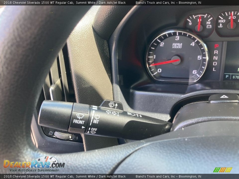 Controls of 2018 Chevrolet Silverado 1500 WT Regular Cab Photo #17