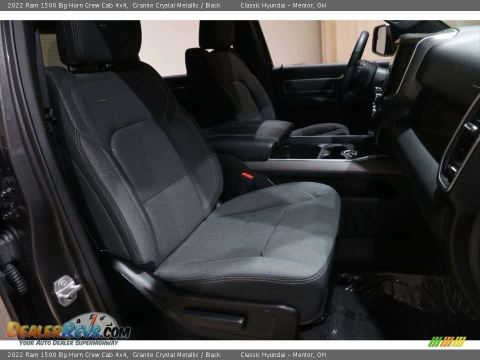 2022 Ram 1500 Big Horn Crew Cab 4x4 Granite Crystal Metallic / Black Photo #19