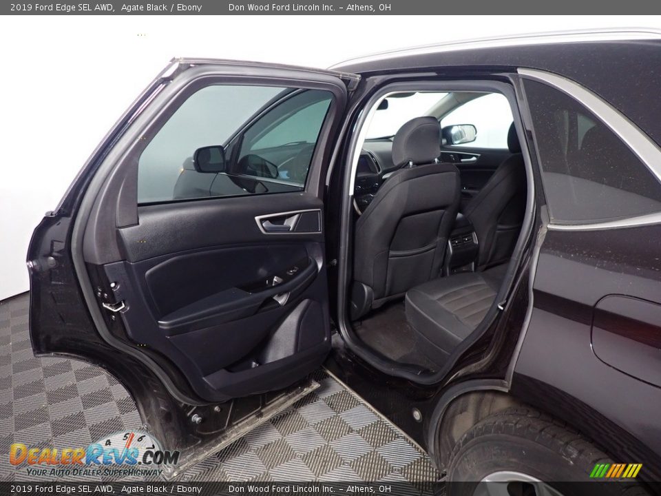 2019 Ford Edge SEL AWD Agate Black / Ebony Photo #34