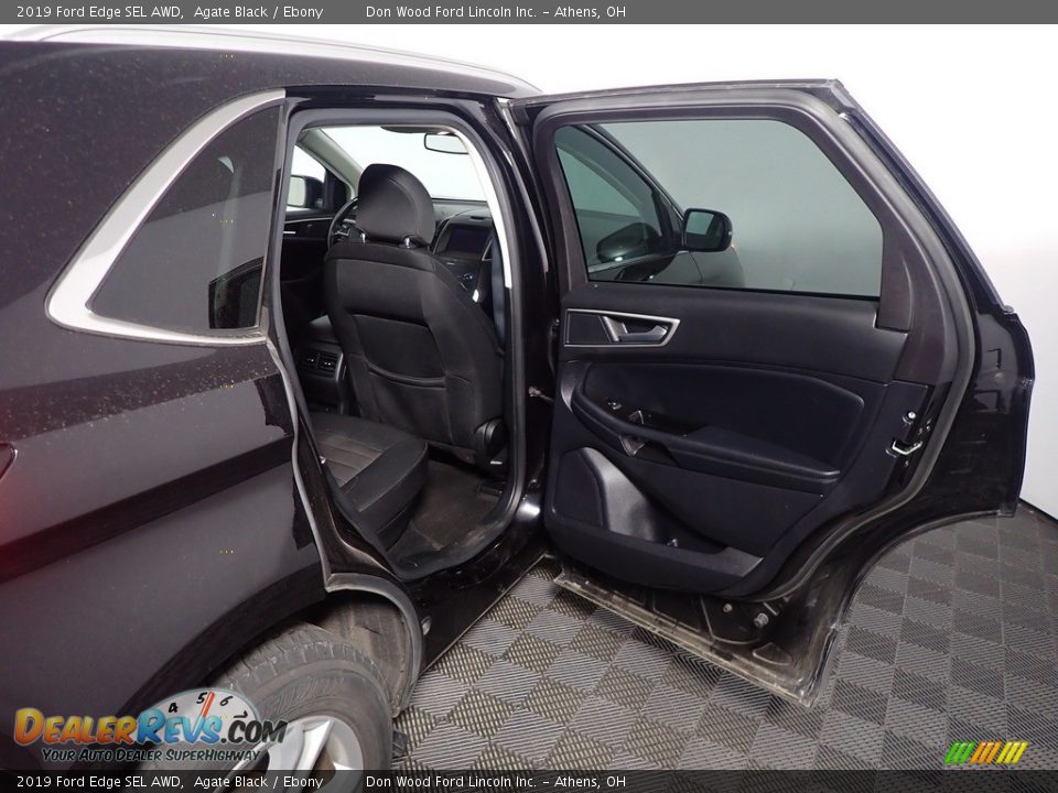 2019 Ford Edge SEL AWD Agate Black / Ebony Photo #36