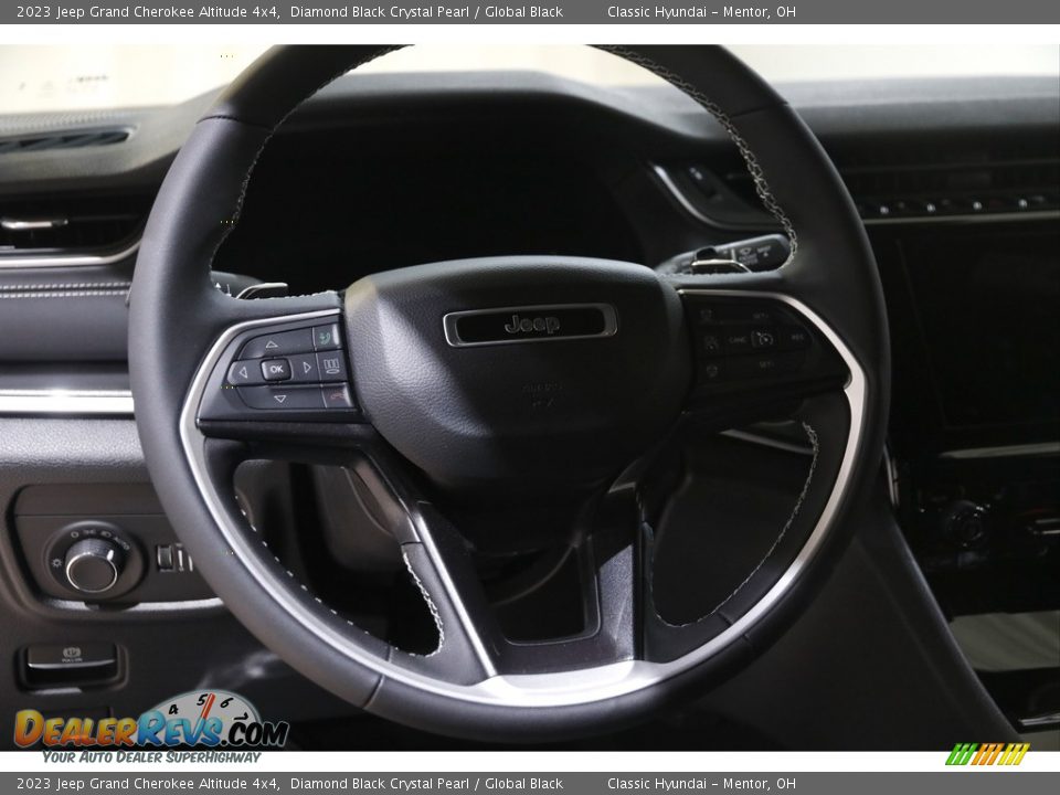2023 Jeep Grand Cherokee Altitude 4x4 Diamond Black Crystal Pearl / Global Black Photo #7