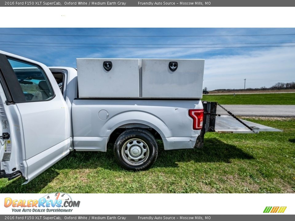 2016 Ford F150 XLT SuperCab Oxford White / Medium Earth Gray Photo #19