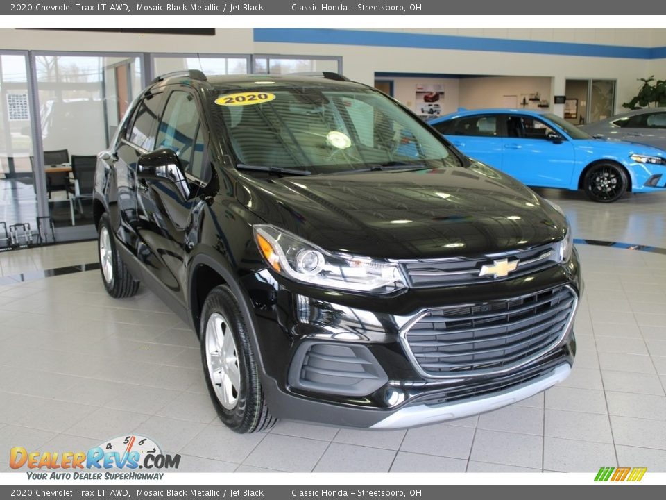 2020 Chevrolet Trax LT AWD Mosaic Black Metallic / Jet Black Photo #4