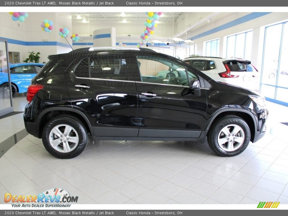 2020 Chevrolet Trax LT AWD Mosaic Black Metallic / Jet Black Photo #6