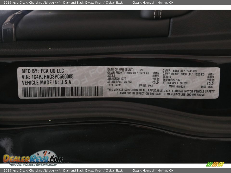 2023 Jeep Grand Cherokee Altitude 4x4 Diamond Black Crystal Pearl / Global Black Photo #23