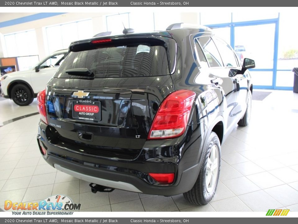 2020 Chevrolet Trax LT AWD Mosaic Black Metallic / Jet Black Photo #8