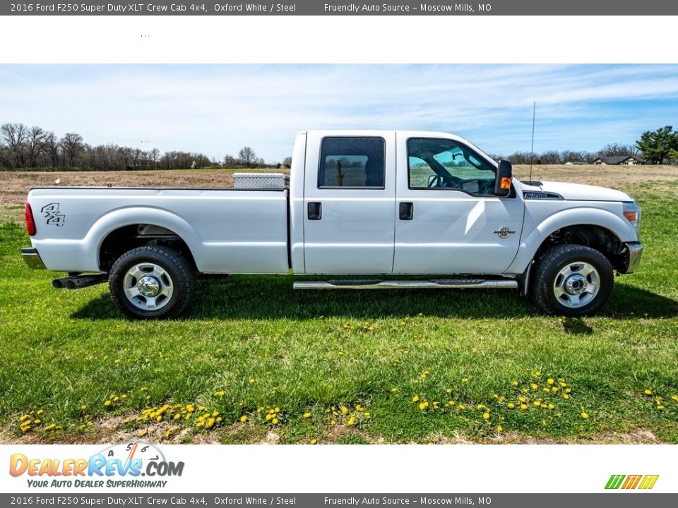 2016 Ford F250 Super Duty XLT Crew Cab 4x4 Oxford White / Steel Photo #2