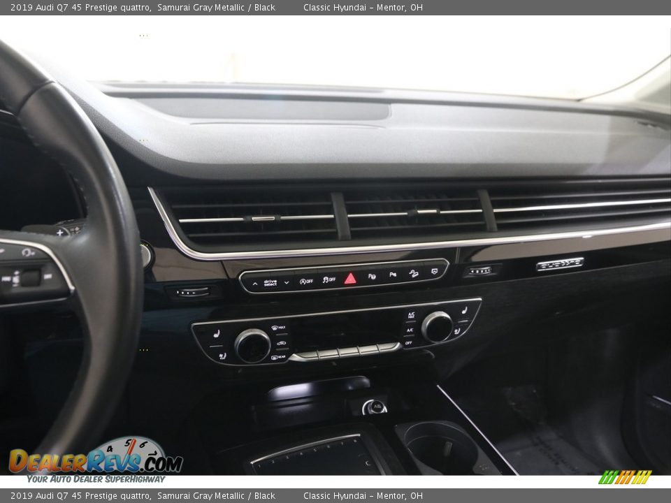 2019 Audi Q7 45 Prestige quattro Samurai Gray Metallic / Black Photo #9
