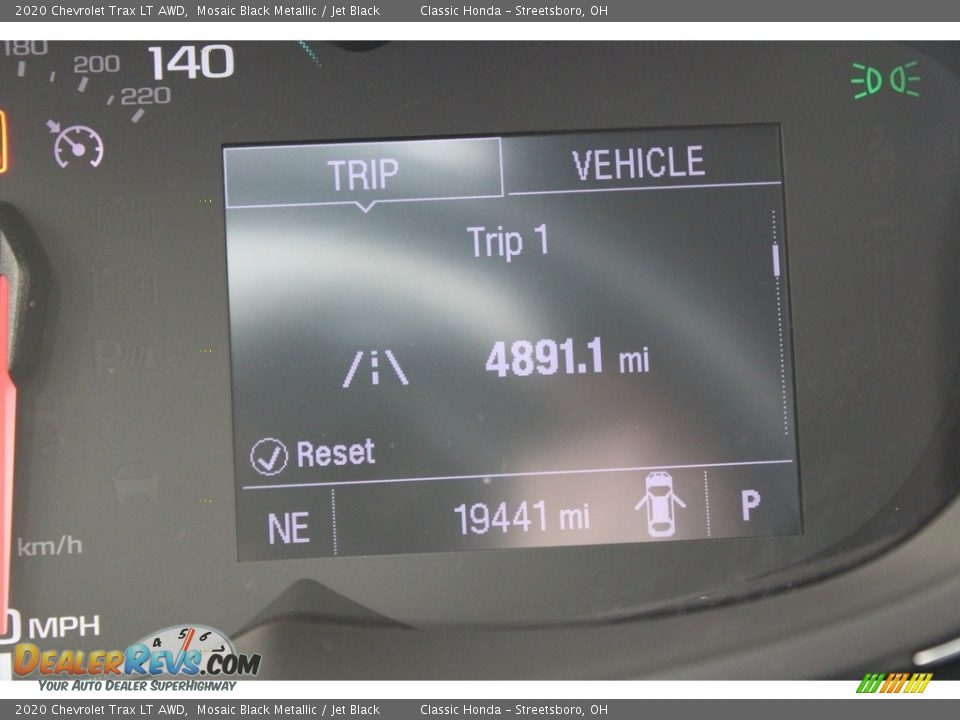 2020 Chevrolet Trax LT AWD Mosaic Black Metallic / Jet Black Photo #22