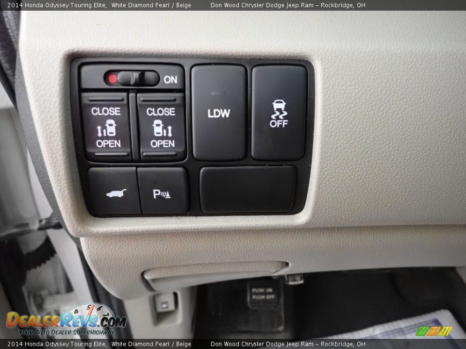 2014 Honda Odyssey Touring Elite White Diamond Pearl / Beige Photo #18