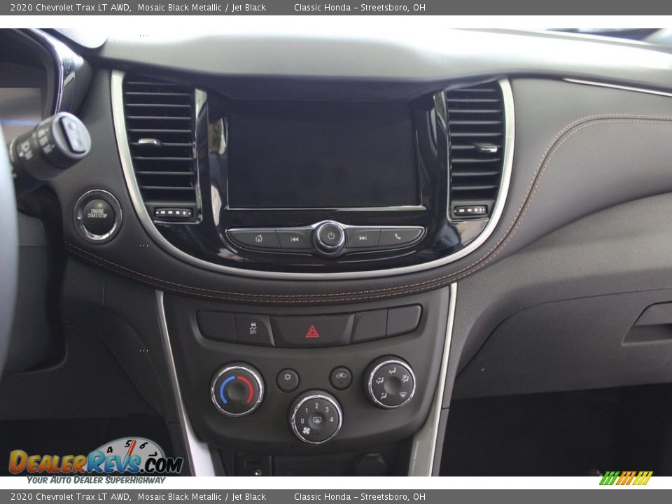 2020 Chevrolet Trax LT AWD Mosaic Black Metallic / Jet Black Photo #28