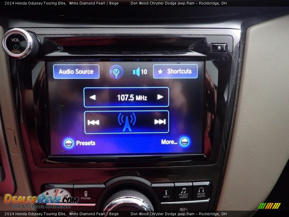 2014 Honda Odyssey Touring Elite White Diamond Pearl / Beige Photo #23