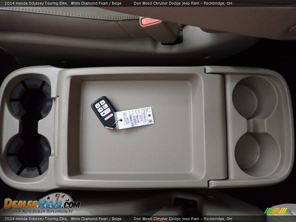 2014 Honda Odyssey Touring Elite White Diamond Pearl / Beige Photo #25