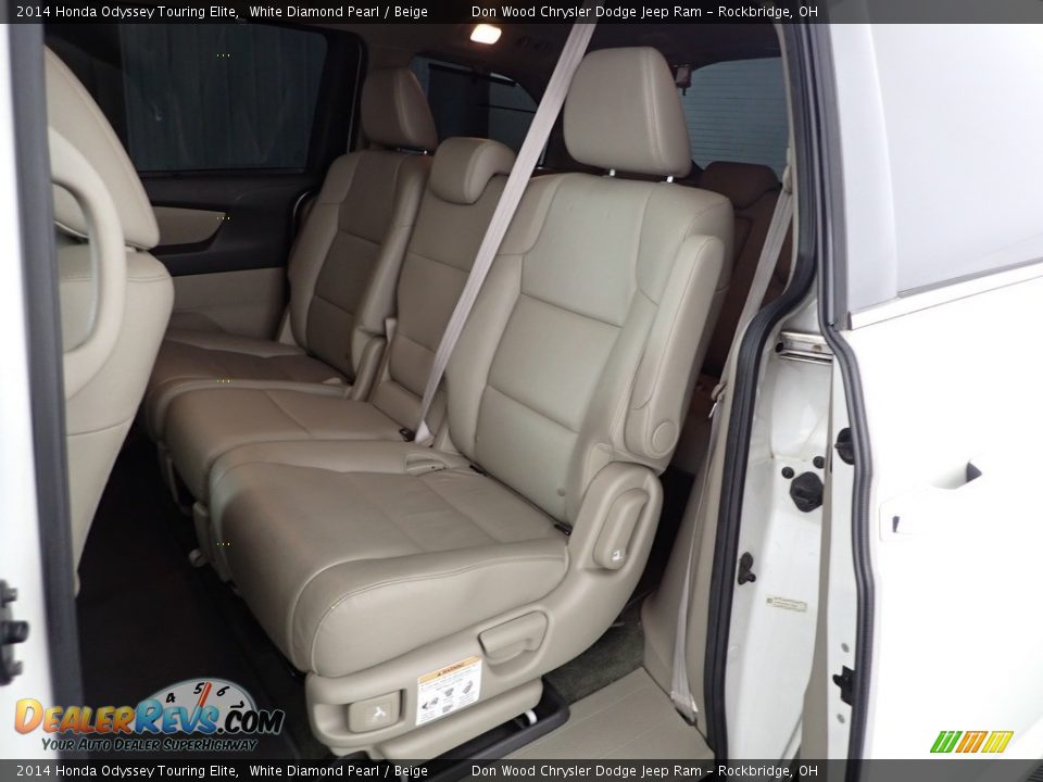 2014 Honda Odyssey Touring Elite White Diamond Pearl / Beige Photo #27