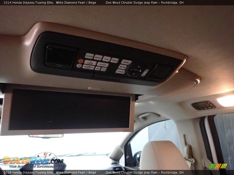 2014 Honda Odyssey Touring Elite White Diamond Pearl / Beige Photo #29
