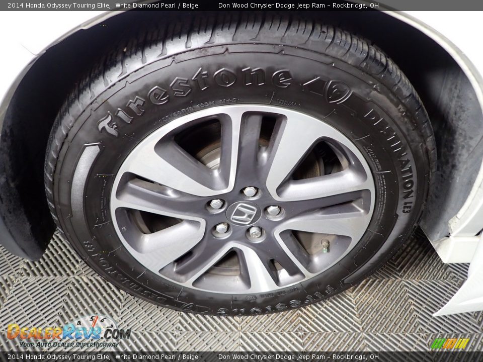 2014 Honda Odyssey Touring Elite White Diamond Pearl / Beige Photo #35
