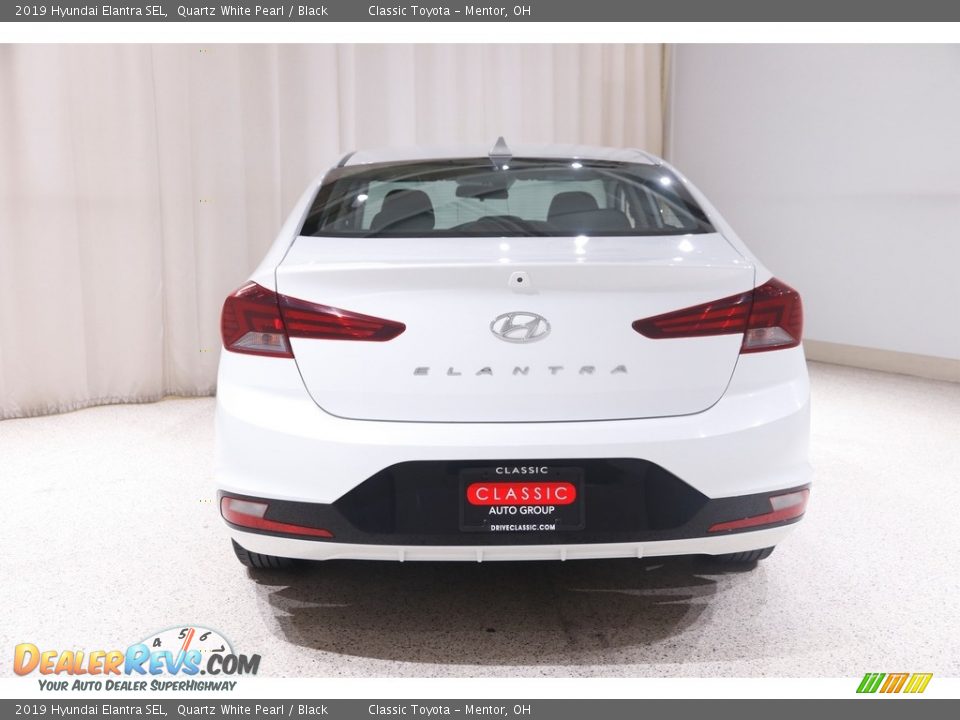 2019 Hyundai Elantra SEL Quartz White Pearl / Black Photo #16