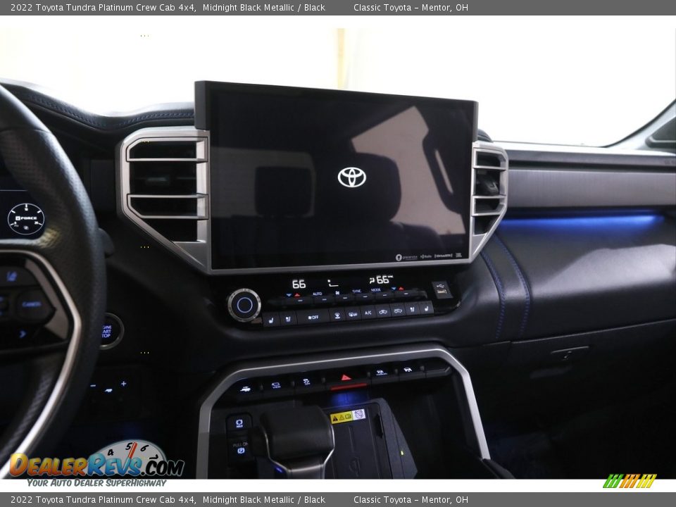 2022 Toyota Tundra Platinum Crew Cab 4x4 Midnight Black Metallic / Black Photo #11