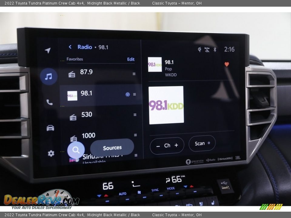 2022 Toyota Tundra Platinum Crew Cab 4x4 Midnight Black Metallic / Black Photo #12