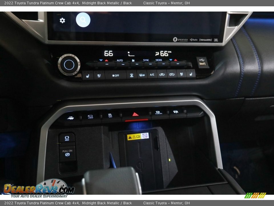 2022 Toyota Tundra Platinum Crew Cab 4x4 Midnight Black Metallic / Black Photo #15
