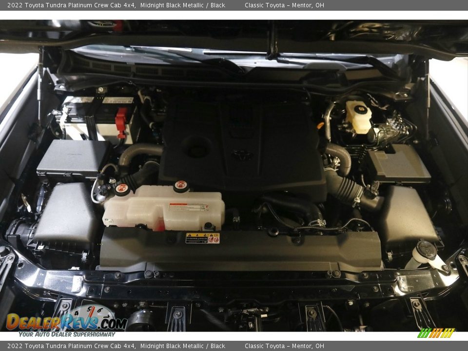 2022 Toyota Tundra Platinum Crew Cab 4x4 Midnight Black Metallic / Black Photo #23