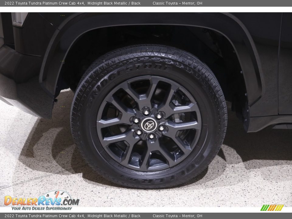 2022 Toyota Tundra Platinum Crew Cab 4x4 Midnight Black Metallic / Black Photo #24