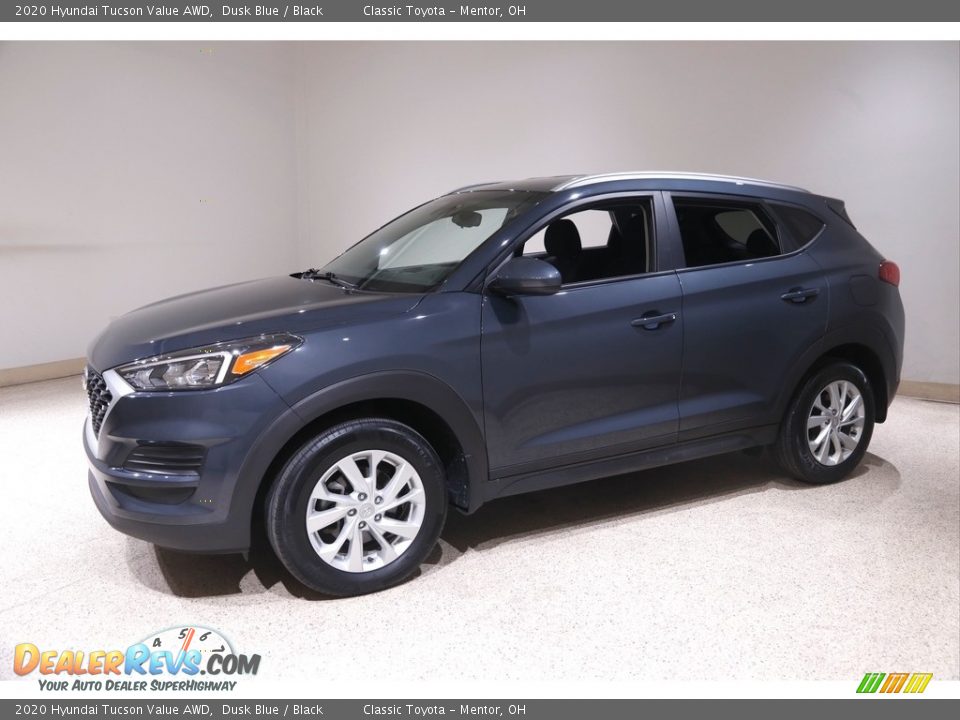 Front 3/4 View of 2020 Hyundai Tucson Value AWD Photo #3