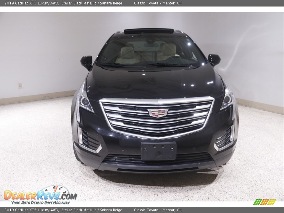 2019 Cadillac XT5 Luxury AWD Stellar Black Metallic / Sahara Beige Photo #2