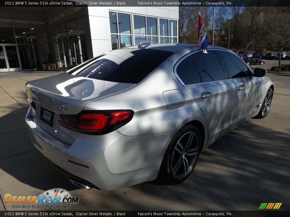 2021 BMW 5 Series 530i xDrive Sedan Glacier Silver Metallic / Black Photo #2