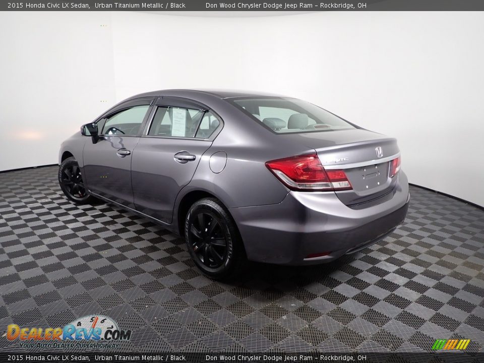 2015 Honda Civic LX Sedan Urban Titanium Metallic / Black Photo #5