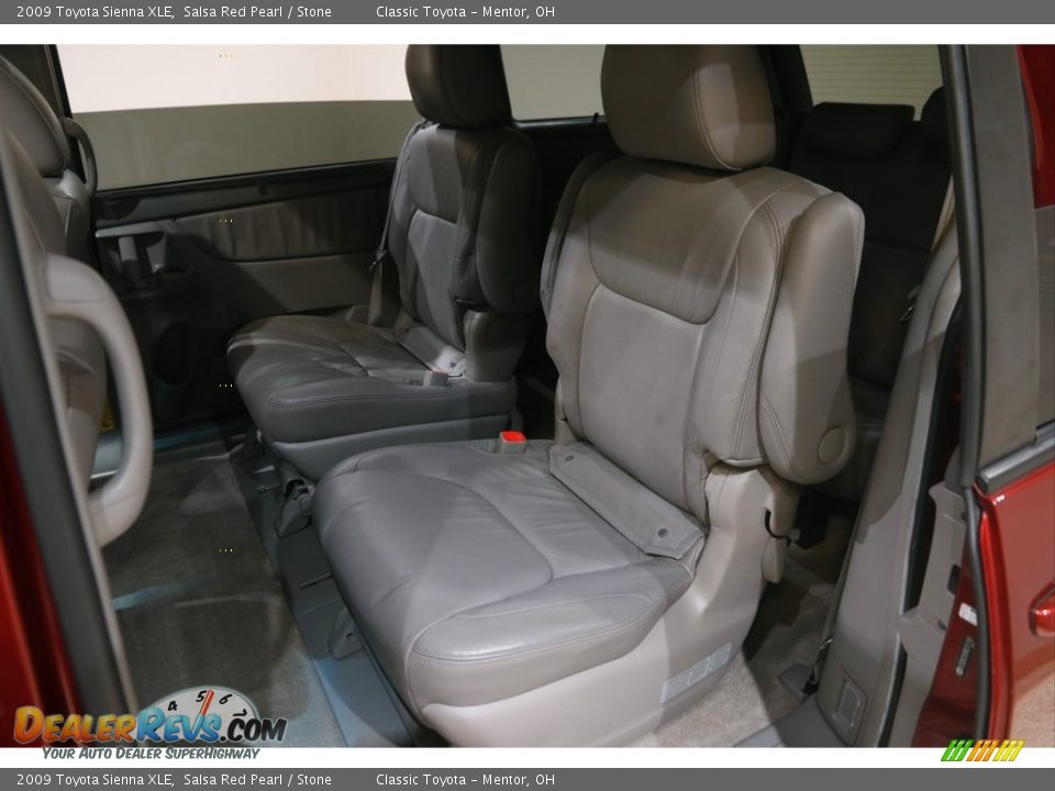 2009 Toyota Sienna XLE Salsa Red Pearl / Stone Photo #17