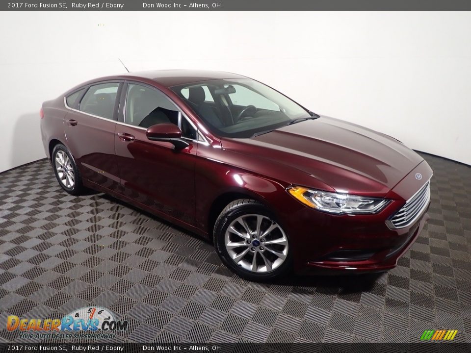 2017 Ford Fusion SE Ruby Red / Ebony Photo #3