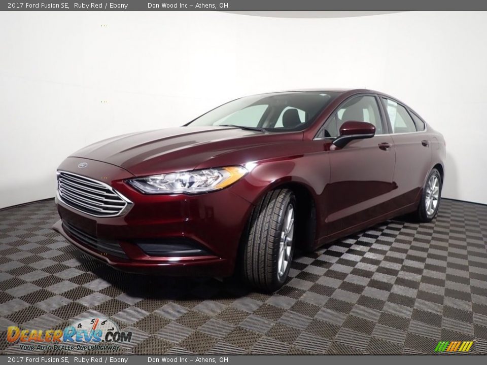 2017 Ford Fusion SE Ruby Red / Ebony Photo #7