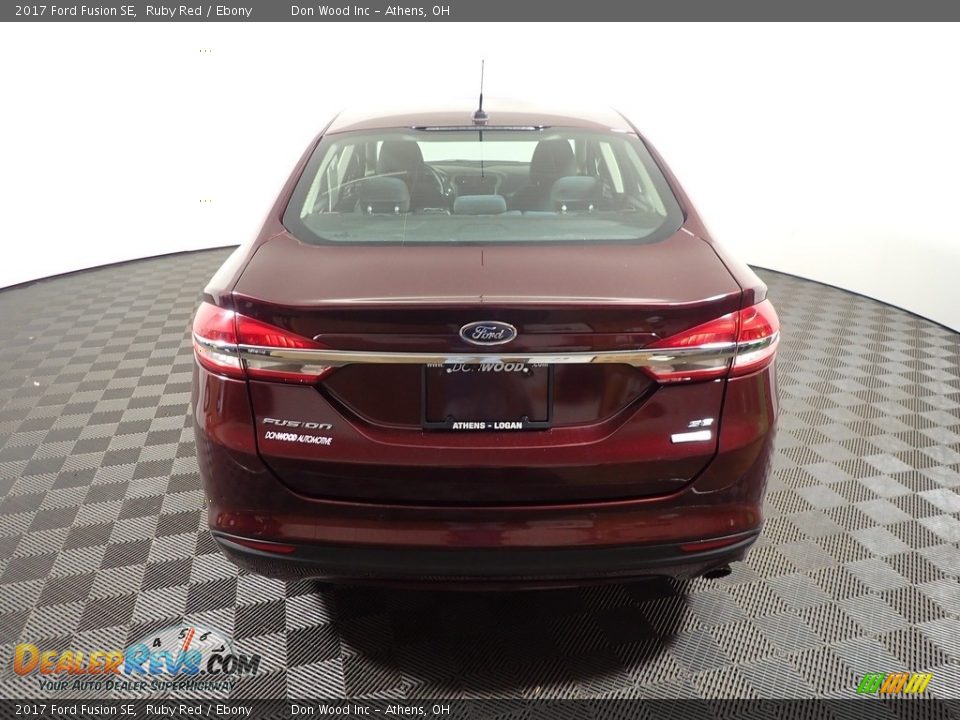 2017 Ford Fusion SE Ruby Red / Ebony Photo #11