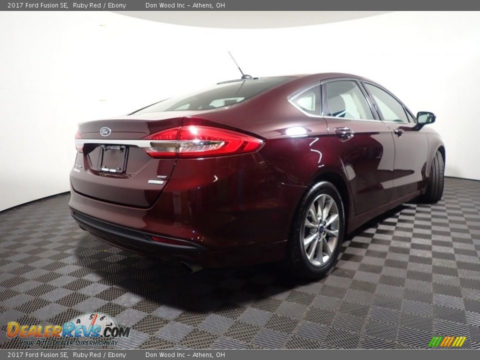 2017 Ford Fusion SE Ruby Red / Ebony Photo #14