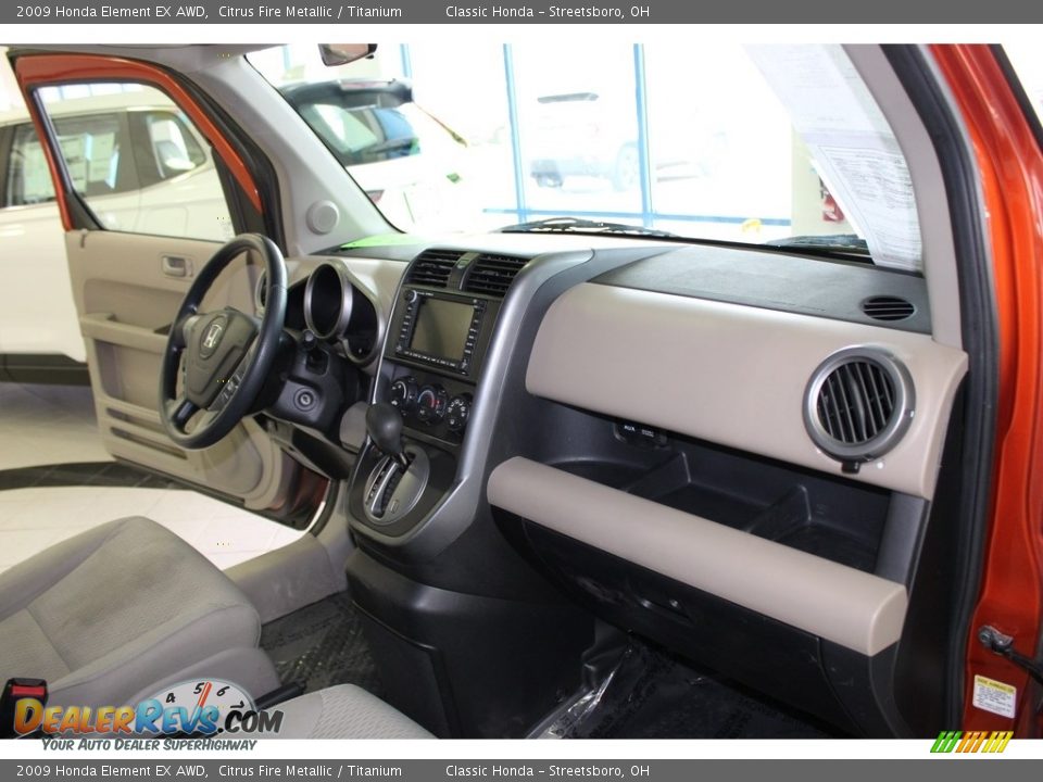 2009 Honda Element EX AWD Citrus Fire Metallic / Titanium Photo #15