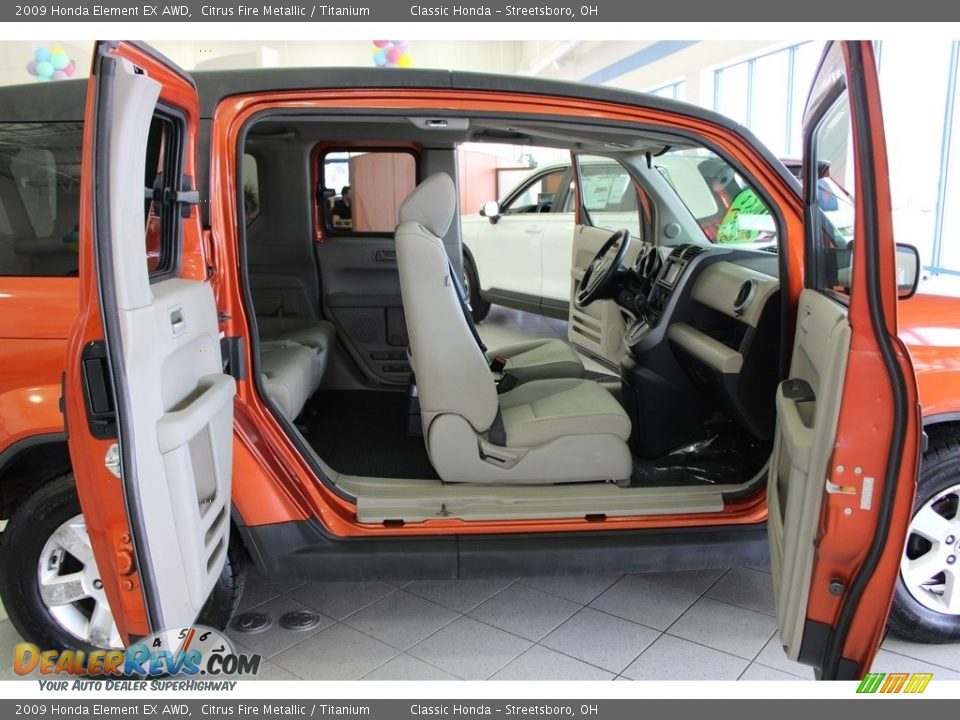 2009 Honda Element EX AWD Citrus Fire Metallic / Titanium Photo #19