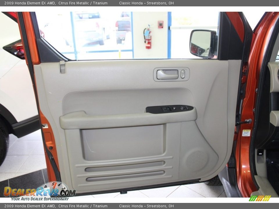 2009 Honda Element EX AWD Citrus Fire Metallic / Titanium Photo #25